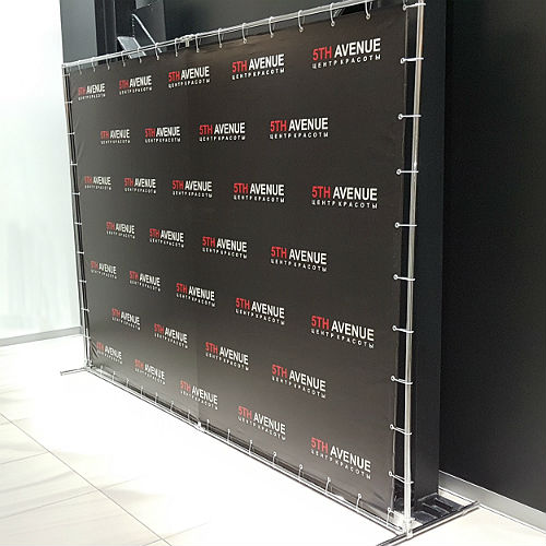 Изготовление мобильных стендов в Серпухове